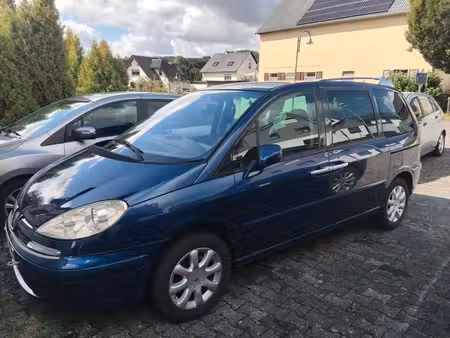 Peugeot 807 2.0 136