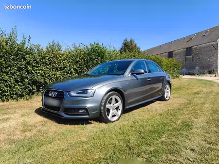 Audi A4 2.0 TDI 150 S line