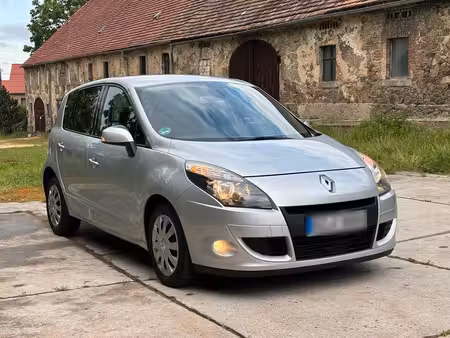 Renault Scénic 1.9 dCi 130