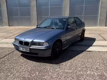 BMW Série 3 361i 1.9 105