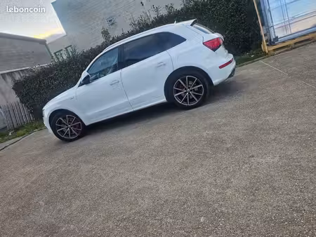 Audi Q5 SQ5 V6 3.0 BiTDI 326 quattro