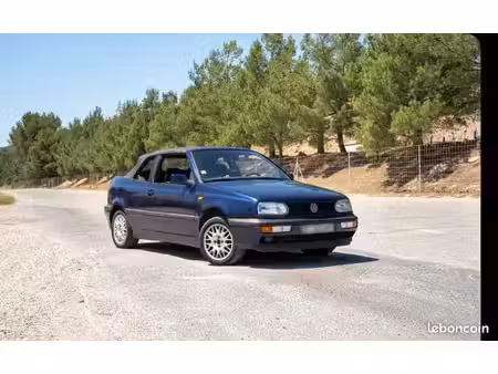 Volkswagen Golf 1.8 75