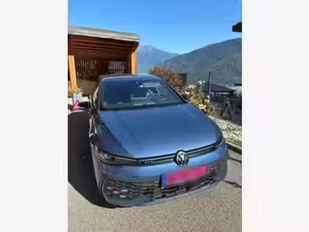 Volkswagen Golf GTE 1.5 eTSI 272