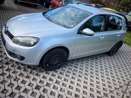 Volkswagen Golf 2.0 TDI 110