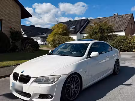 BMW Série 3 330d 3.0 245