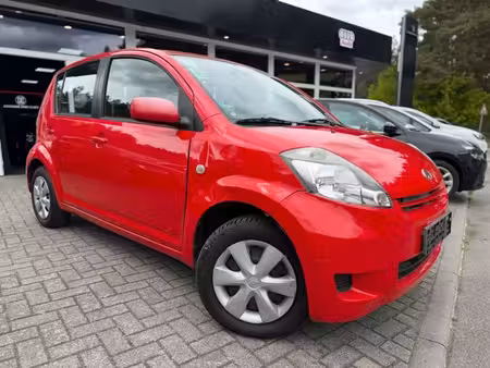 Daihatsu Sirion 1.0 69