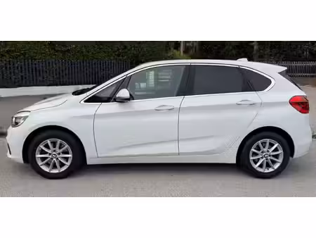 BMW Série 2 218i 1.5 136