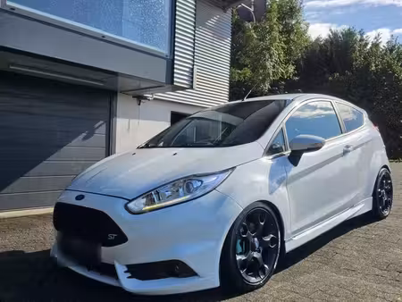 Ford Fiesta ST 1.6 182