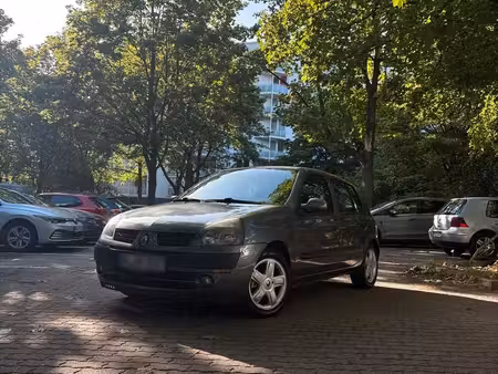 Renault Clio 1.2 75