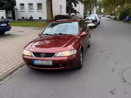 Opel Vectra 1.6 100