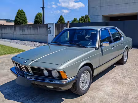 BMW Série 7 745i