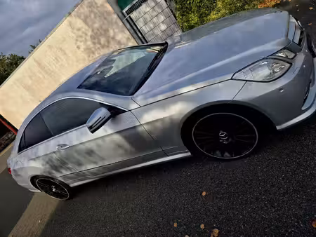 Mercedes-Benz Classe E E 220