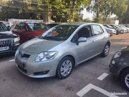 Toyota Auris 2.0 126 Dynamic