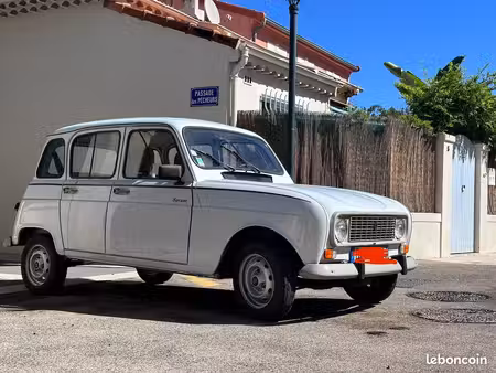Renault R4 4L Savane