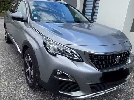 Peugeot 5008 1.5 HDi 130