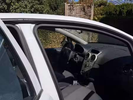 Opel Corsa 1.2 80