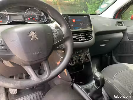 Peugeot 208 1.6 THP 208