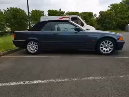 BMW Série 3 328i Worldline