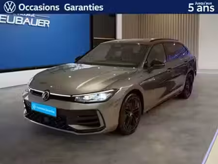 Volkswagen Passat 1.5 272 R-Line