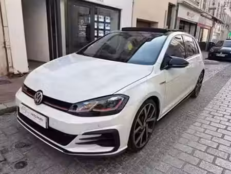 Volkswagen Golf GTI 2.0 TSI 220