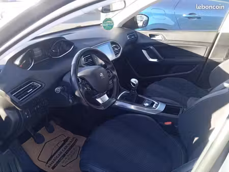Peugeot 308 1.6 HDi 100