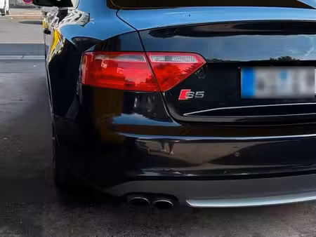 Audi A5 S5 V8 4.2 FSI 354 quattro