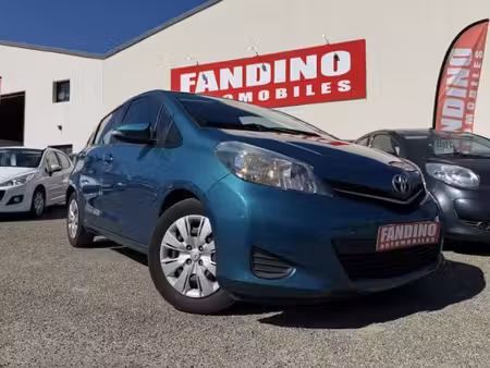 Toyota Yaris 1.4 90 Dynamic