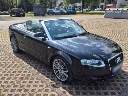 Audi A4 V6 3.2 FSI 256