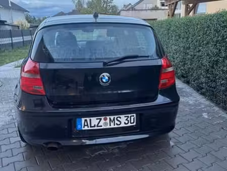 BMW Série 1 118i 2.0 143