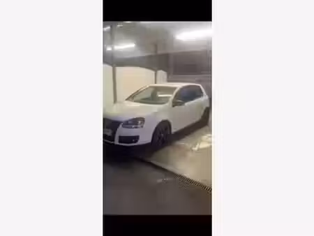 Volkswagen Golf GTI 2.0 TFSI 200