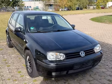 Volkswagen Golf 1.4 75