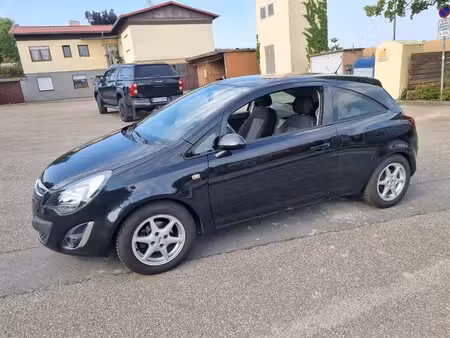 Opel Corsa 1.4 87 Color Edition