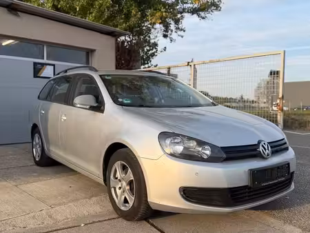Volkswagen Golf 1.6 TDI 105
