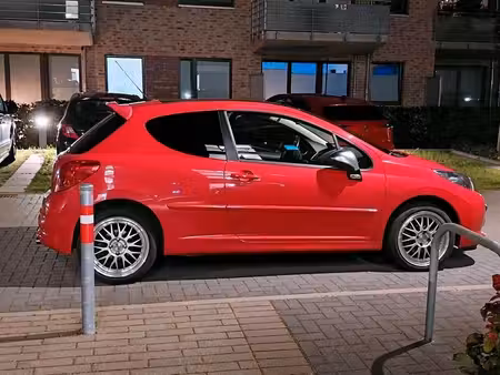Peugeot 207 RC 1.6 THP 175