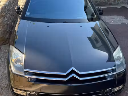 Citroën C6 V6 2.7 HDi 208