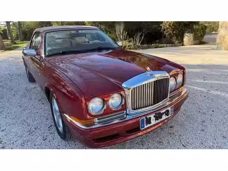 Bentley Azure V8 6.75