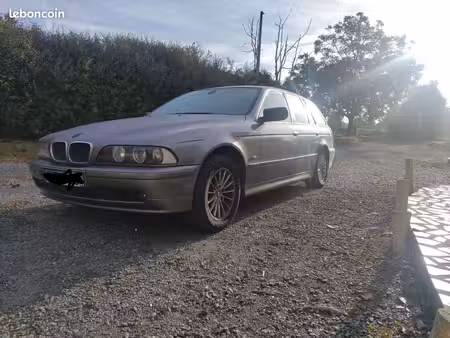 BMW Série 5 530d 3.0 183