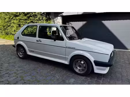 Volkswagen Golf GTI 16S