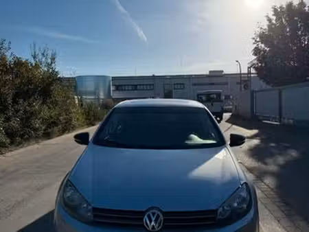 Volkswagen Golf 1.6 TDI 105