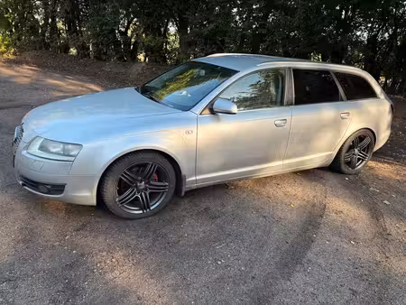 Audi A6 V6 2.4 177 quattro