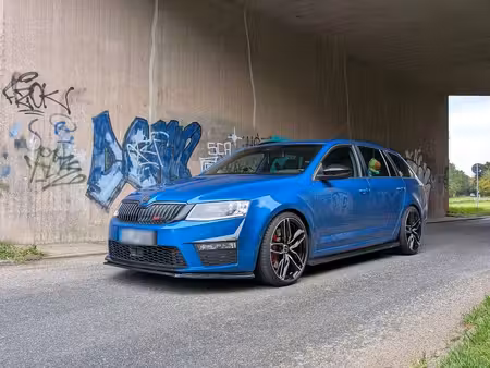 Škoda Octavia RS 2.0 TSI 220