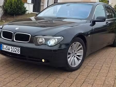 BMW Série 7 745i 4.4 333