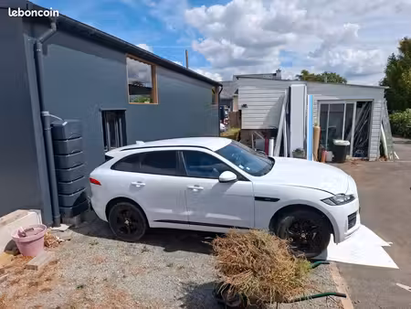 Jaguar F-Pace D180 2.0 180