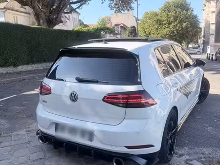 Volkswagen Golf GTI TCR 2.0 TSI 290