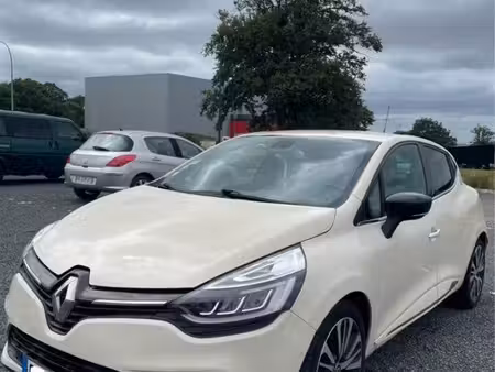 Renault Clio Initiale