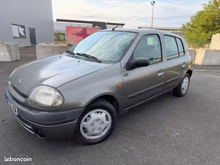 Renault Clio 1.2 58