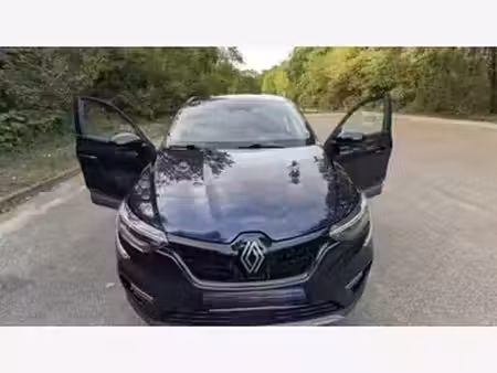 Renault Arkana E-Tech 1.6 145 Techno