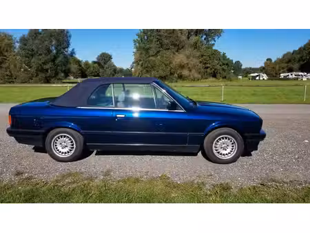 BMW Série 3 318i 1.8 115