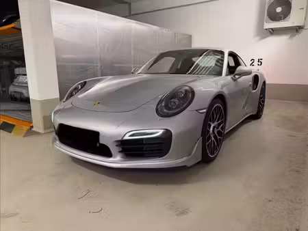 Porsche 911 Turbo S 3.8 560 4x4