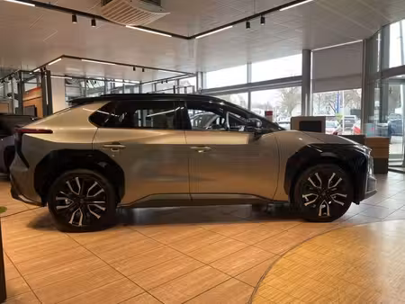 Toyota bZ4X Lounge